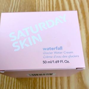 Saturday Skin waterfall glacier water cream